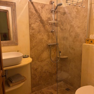 chambre-verdale-salle-de-bain-vaucluse